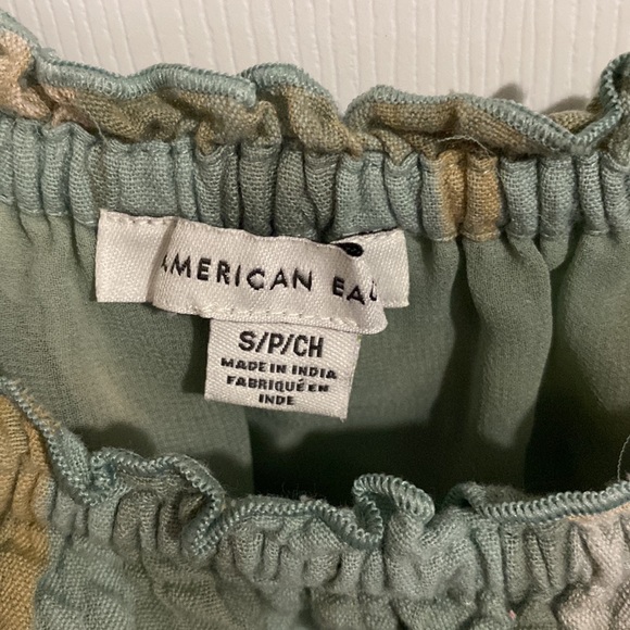 American Eagle, Small, Green Plaid Cropped Blouse - Picture 3 of 3